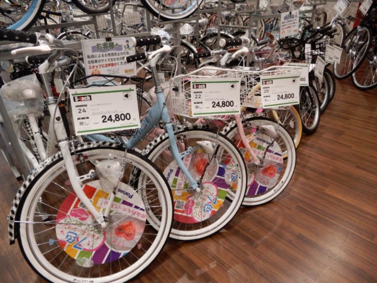 コンビニで自転車の空気