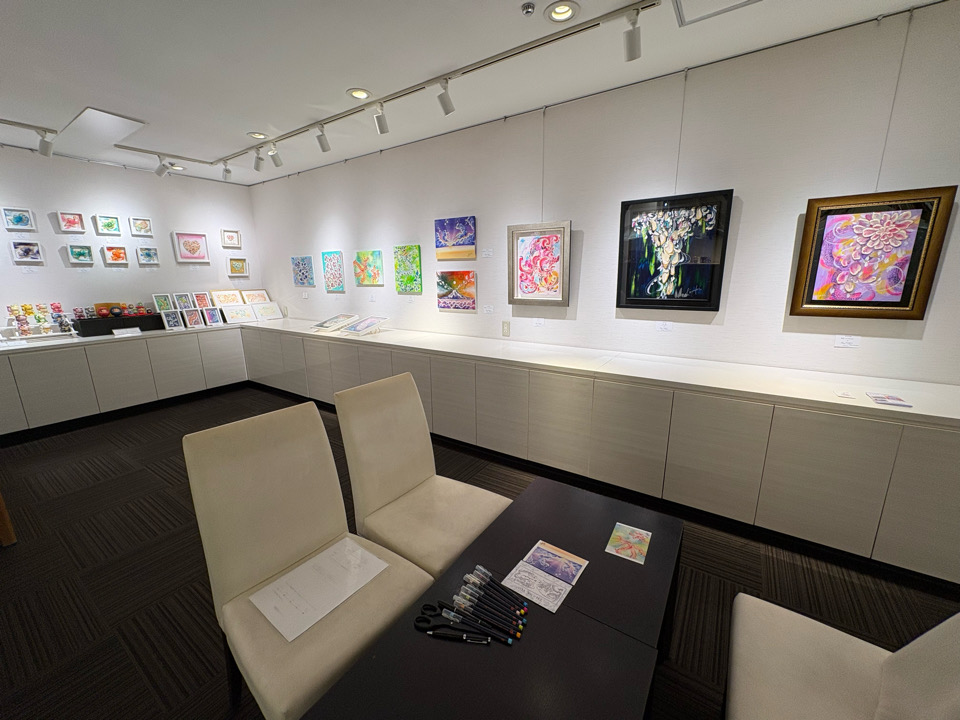 シュガーペイント 体験・講座　KOYUKI シュガーアーティスト　パティシエ　巫女　シュガーペイント協会　女性アーティスト パティシエ アーティスト 転身　砂糖 アートアイシングクッキー