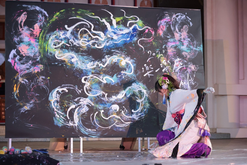 万博　シュガーペイント 体験・講座　KOYUKI シュガーアーティスト　パティシエ　巫女　シュガーペイント協会　女性アーティスト パティシエ アーティスト 転身　砂糖 アートアイシングクッキー