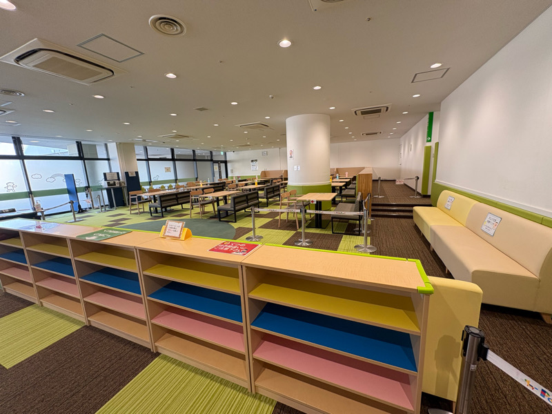 京都　京都競馬場　競馬　馬　ふれあい　乗馬　餌やり　ボーネルンド　Paka Run！　パカラン　ふわふわドーム