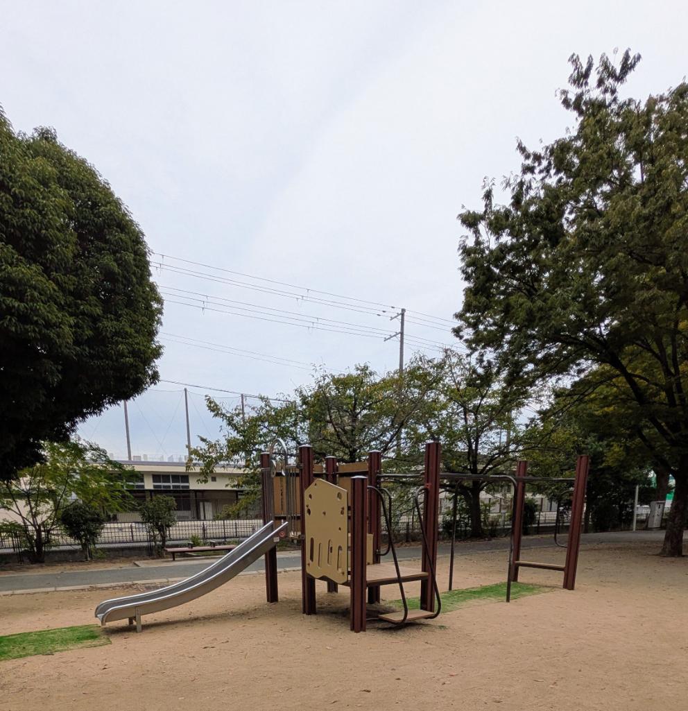 東住吉区 うるし堤公園 複合遊具