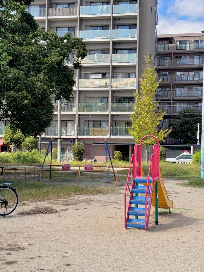 港区　磯路中央公園　幼児用遊具　