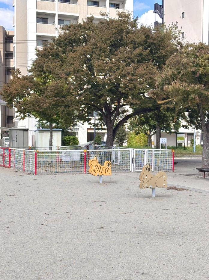 港区　磯路中央公園　砂場