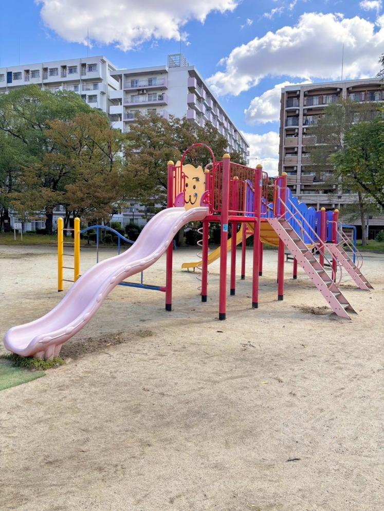 港区　磯路中央公園　複合遊具