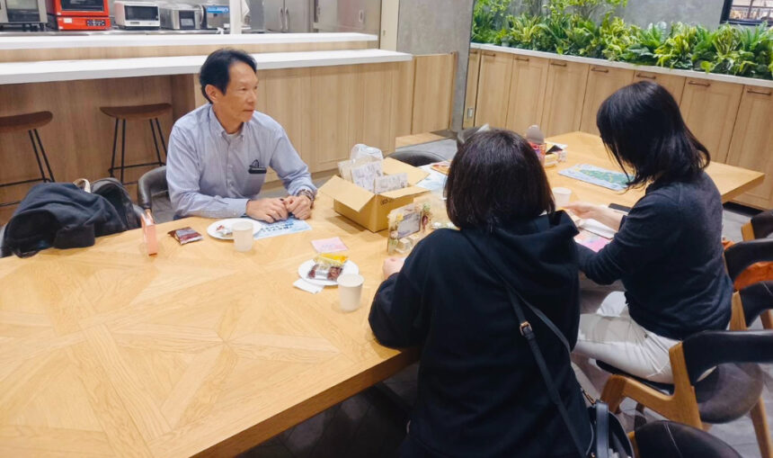 フリースクールこころ、なんば、フリースクール、親カフェ