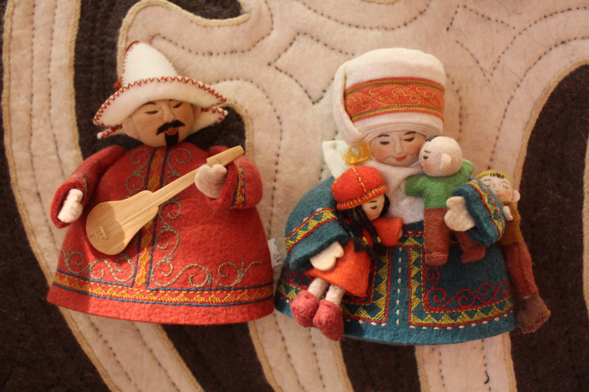 【非売品・希少】大阪万博2025 キルギス共和国　ピンバッジ 非売品 万博 キルギス キルギス共和国 ピンバッジ コモンズ館 A