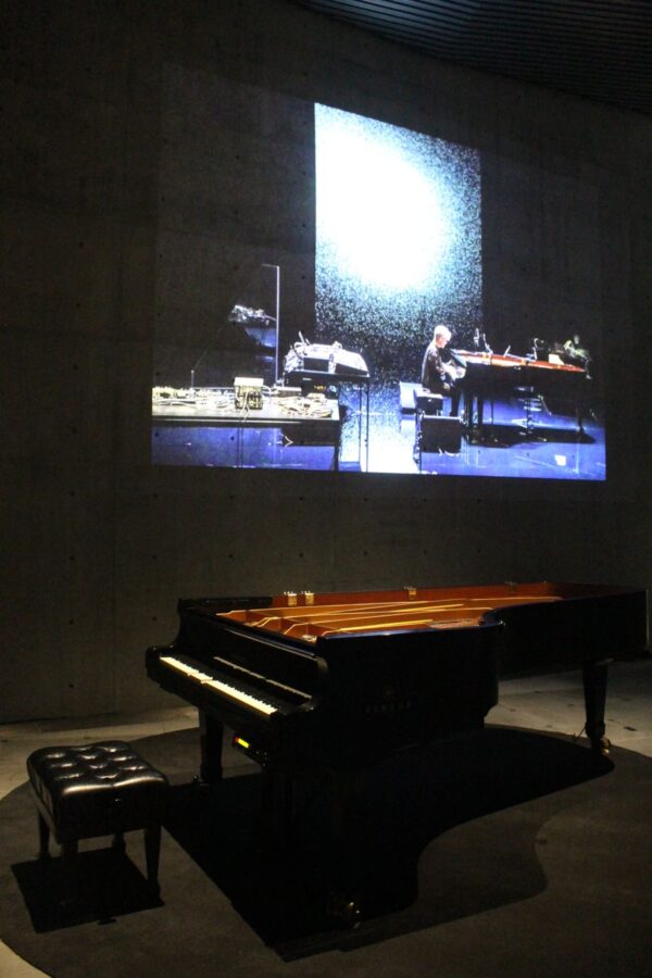 sakamotocommon、坂本龍一、VS