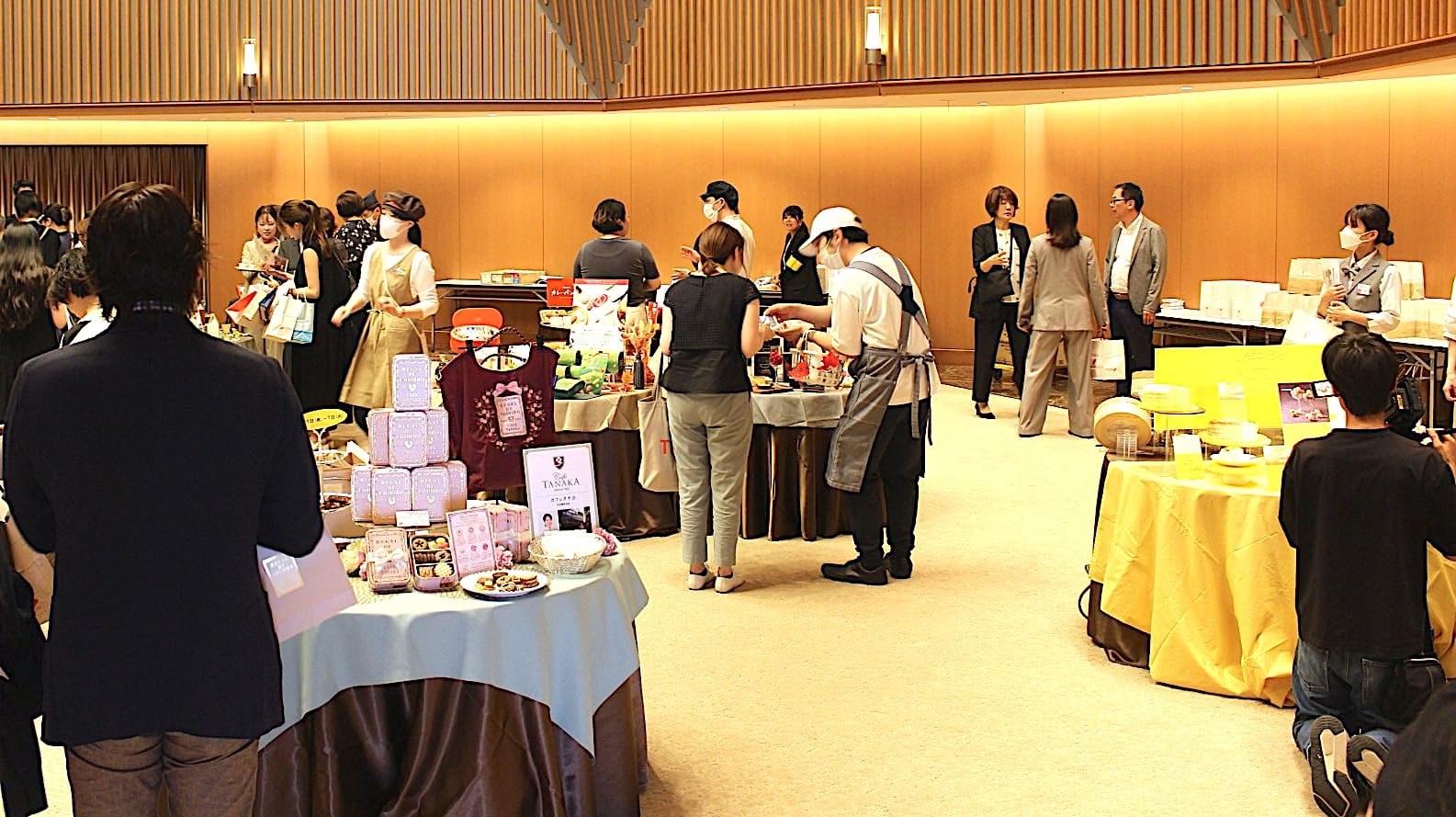 阪急うめだ本店のデパ地下 秋の新作発表会は美味しいものだらけ - ドットコムおおさか