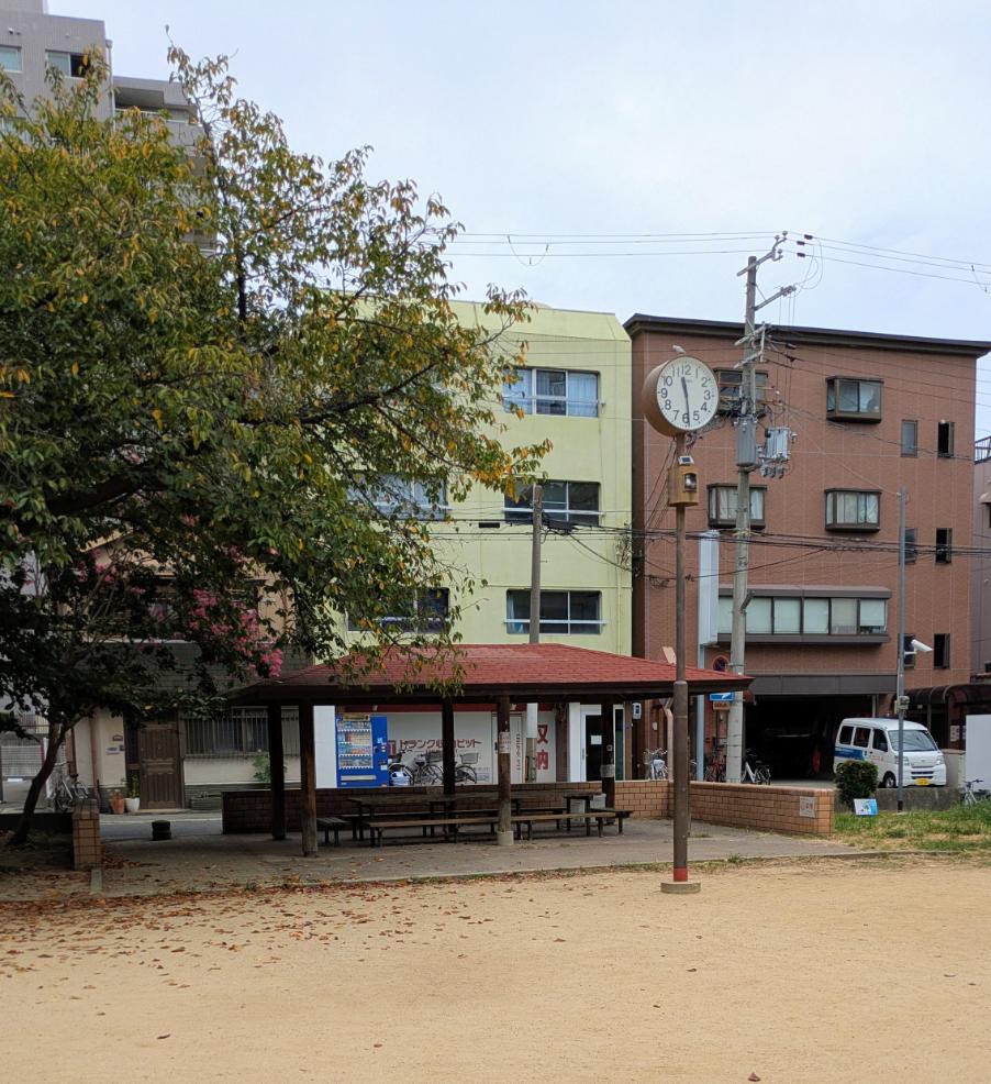 東住吉区駒川公園 広場