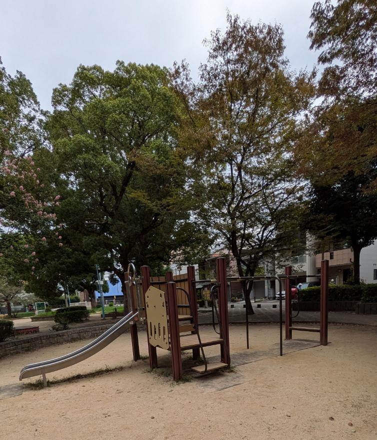 東住吉区駒川公園 複合遊具