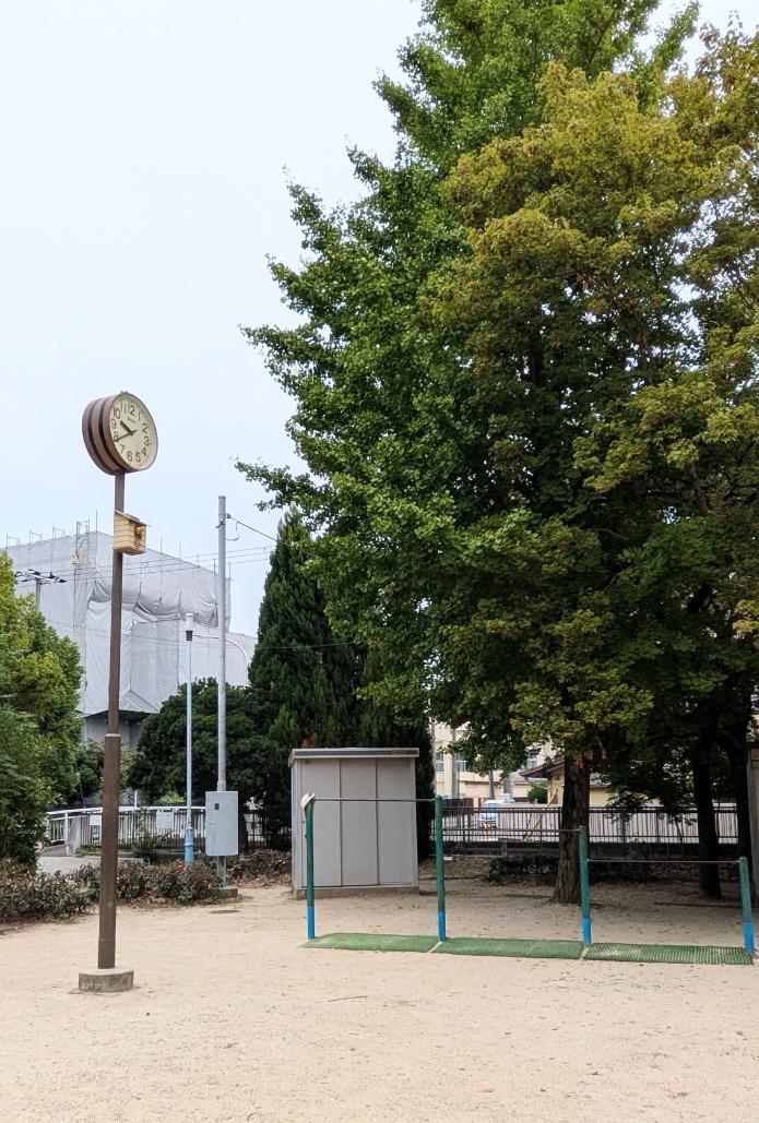 東住吉区　今川公園　鉄棒