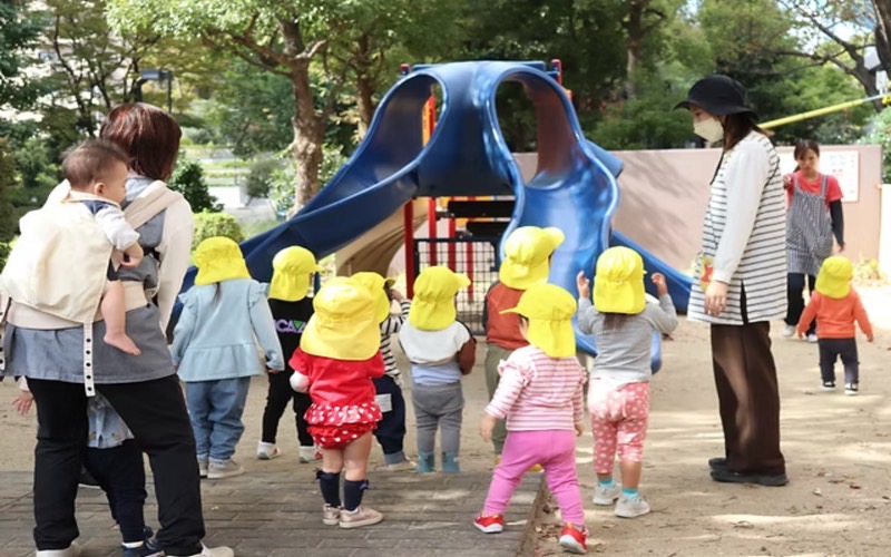 外国人旅行者　託児所　預かり　インバウンド　日本交流　託児サービス　海外こども