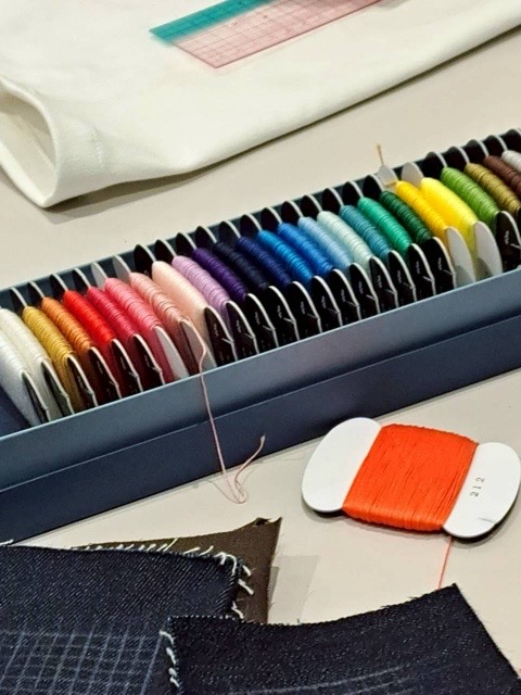 刺し子 ワークショップ、手縫い、刺繍、ハギレ、リペア RE.UNIQLO STUDIO、リペアサービス、刺繍機、カスタマイズ ユニクロ リサイクル、ダウン回収、国際リペアデー