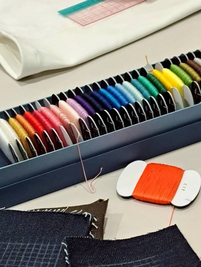 刺し子 ワークショップ、手縫い、刺繍、ハギレ、リペア RE.UNIQLO STUDIO、リペアサービス、刺繍機、カスタマイズ ユニクロ リサイクル、ダウン回収、国際リペアデー