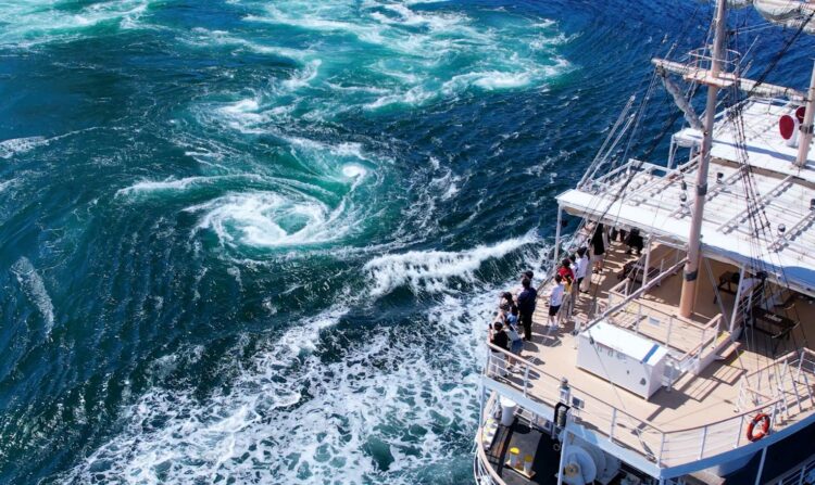 こたつクルーズ、うずしおクルーズ、淡路島