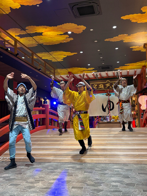 空庭　空庭温泉　ショー　エンタメショー　鼠小僧　岡っ引き　弁天町　港区　温泉　室内