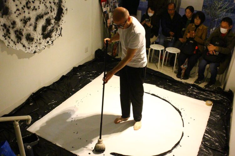 Vit Kodousek（ヴィート・コデューセック、チェコパビリオン、万博、茶臼山画廊