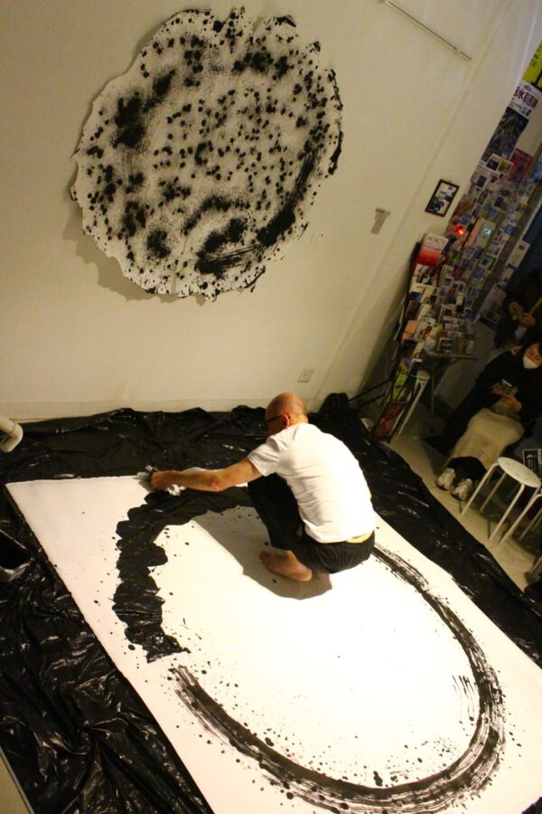 Vit Kodousek（ヴィート・コデューセック、チェコパビリオン、万博、茶臼山画廊