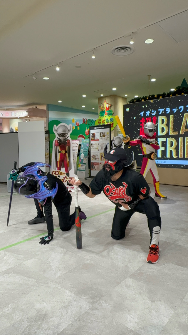 イオンモール大阪ドームシティ　ど〜むマン西区　ブラックフライデー　ブラックバファローズ　ブラックトマティーン　イオン　大阪ドーム　トマティーン　ヒーローショー　マルバツクイズ　撮影会