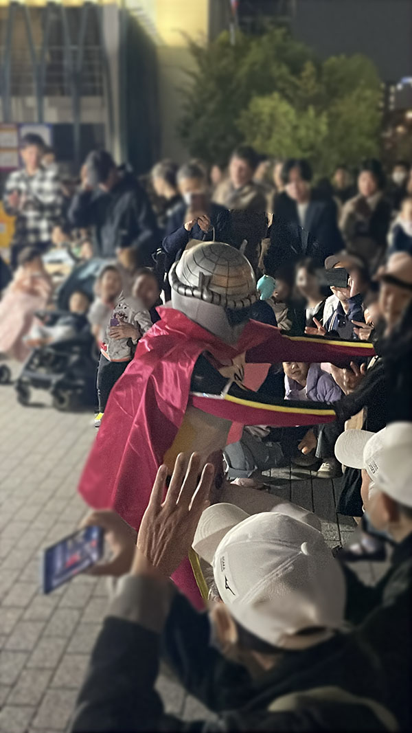 イオンモール大阪ドームシティ　ど〜むマン　ドームマン　点灯式　2025