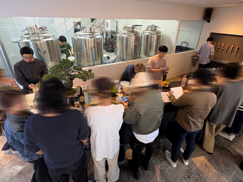 大阪　梅田　日本酒　パブ　立ち飲み　醸造所　できたてブルワリー　日本酒バー　KOFUNE 新店　酒蔵　酒造り　体験　観光　小舟