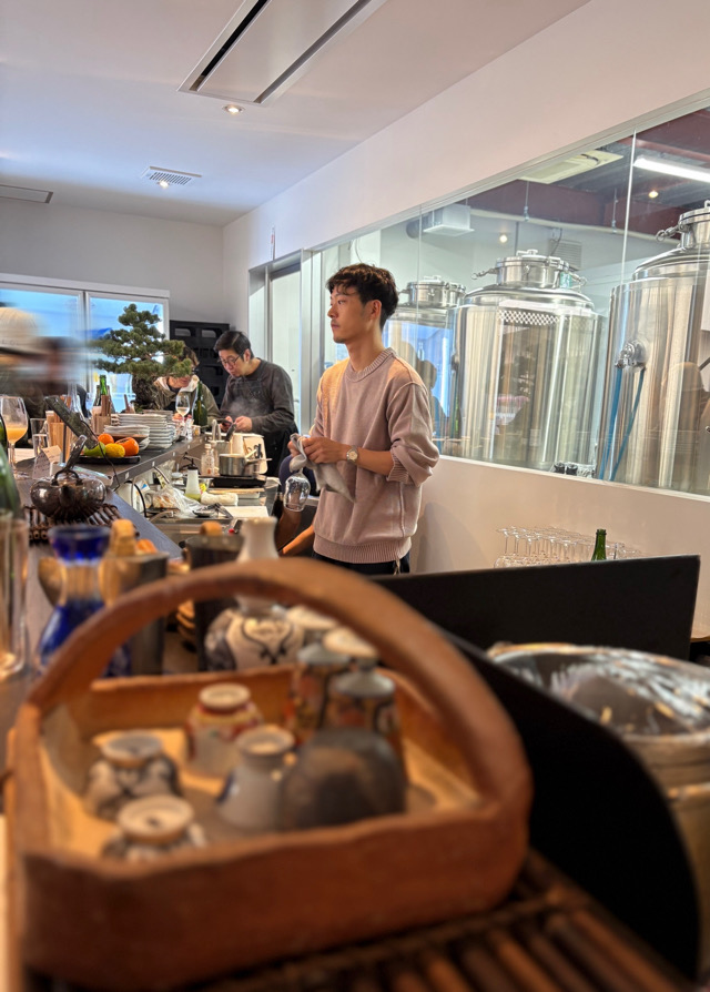 大阪　梅田　日本酒　パブ　立ち飲み　醸造所　できたてブルワリー　日本酒バー　KOFUNE 新店　酒蔵　酒造り　体験　観光　小舟
