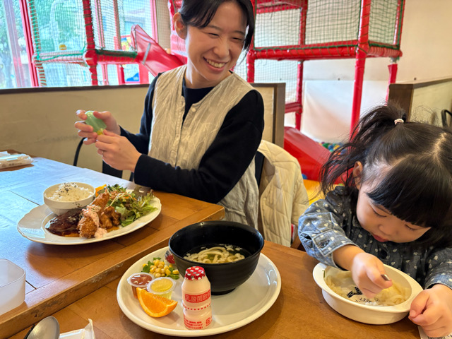 弁天町　親子カフェ　子連れスポット　マール　親子カフェ&バル　子連れレストラン　子連れ飲み会　キッズプレート　お子様メニュー　子供椅子