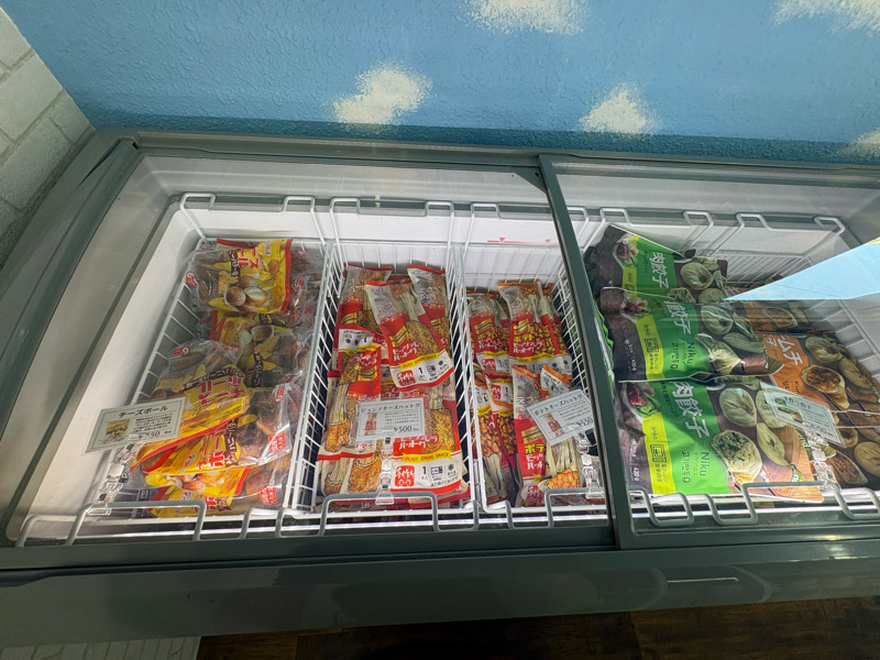 無人のアイス屋さん　朝潮橋　港区　韓国アイス　韓国スイーツ　韓国フード　冷凍食品　コンビニ　アイス　24時間　無人