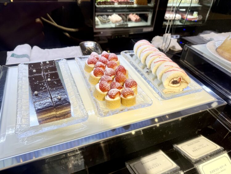 ホテルニューオータニ大阪、スーパースイーツビュッフェ2026 、ホテルでいちご狩り