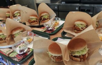 クラフトハンバーガーショップ、トリコバーガー