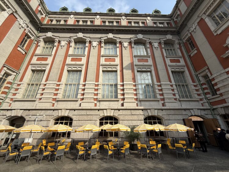 大阪市中央公会堂、レストラン、バルニバービ