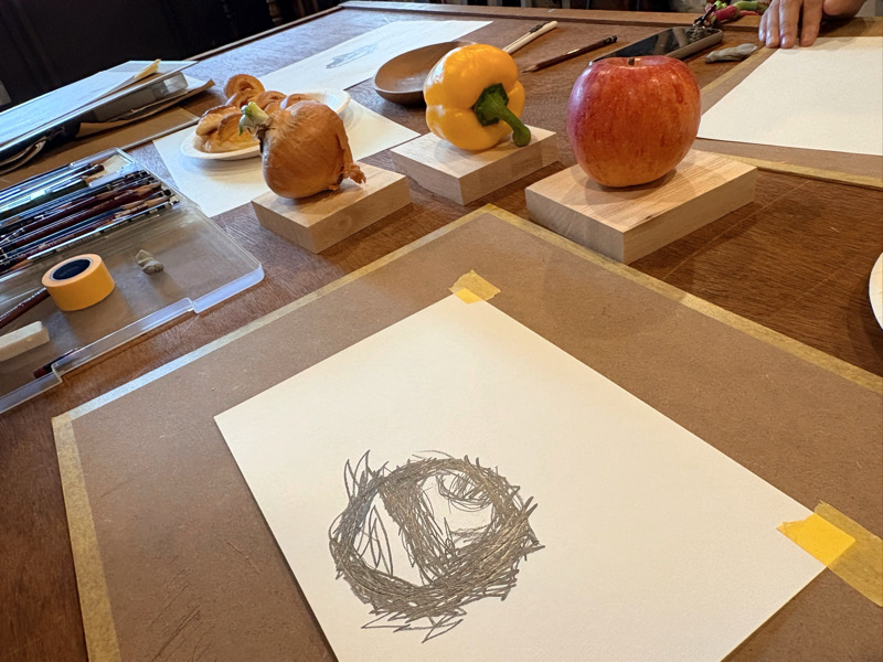 親子でアート体験　大阪市西区　まちの美術部　デッサン　テクスチャーアート