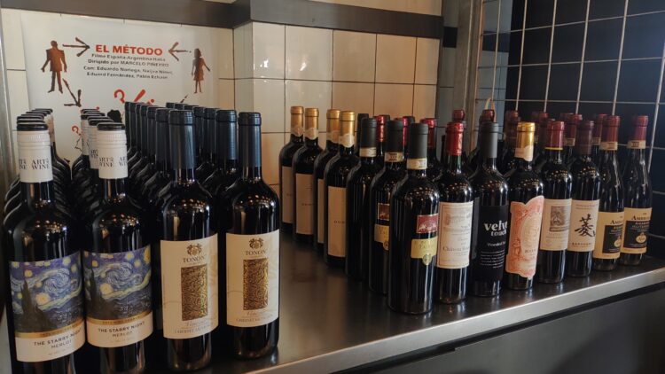 大阪市中央公会堂、レストラン、バルニバービ