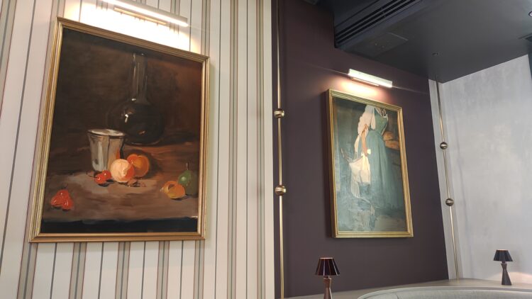 大阪市中央公会堂、レストラン、バルニバービ