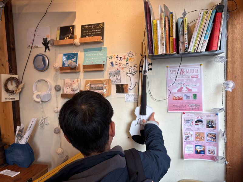 大阪市都島区 マギラボ まなびとあそびの創作実験室「マギラボ」 創作アトリエ magilab プログラミング アート プロジェクションマッピング パズドラ レコーディング 探求学習 創作教育 福井陽介 magi.