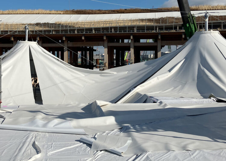 万博、ルクセンブルクパビリオン、屋根膜アップサイクルバッグ