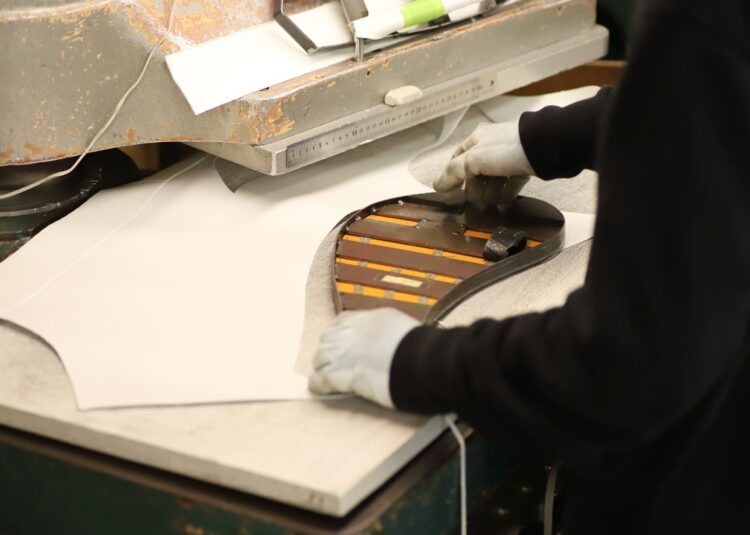 万博、ルクセンブルクパビリオン、屋根膜アップサイクルバッグ