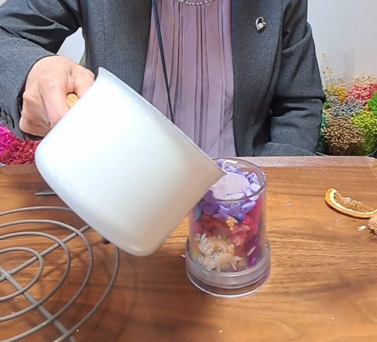 botanical candle MUSUBI