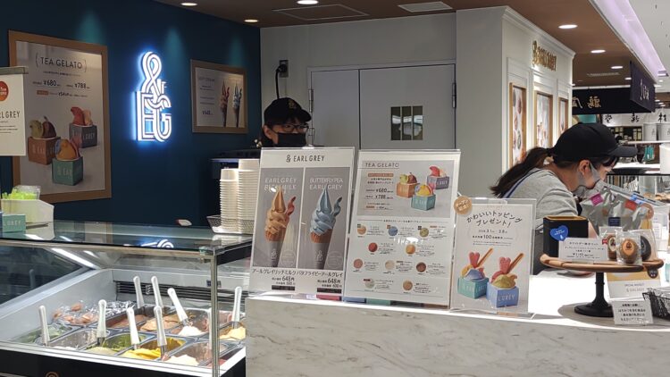 大丸梅田店、スイーツゾーン