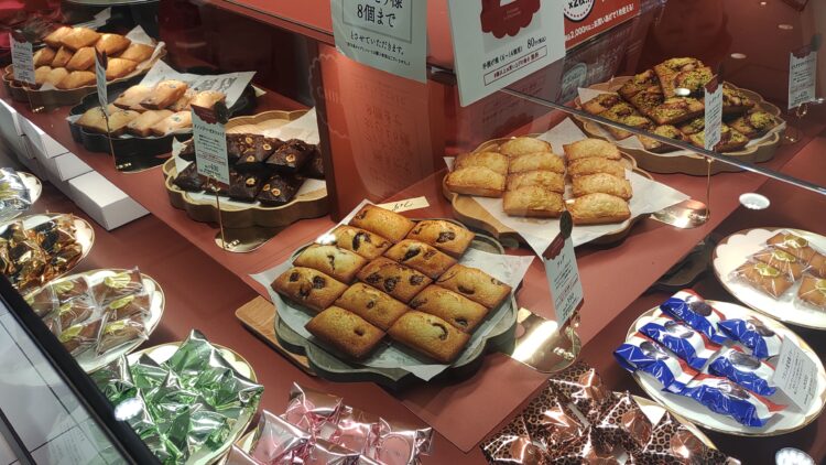 大丸梅田店、スイーツゾーン
