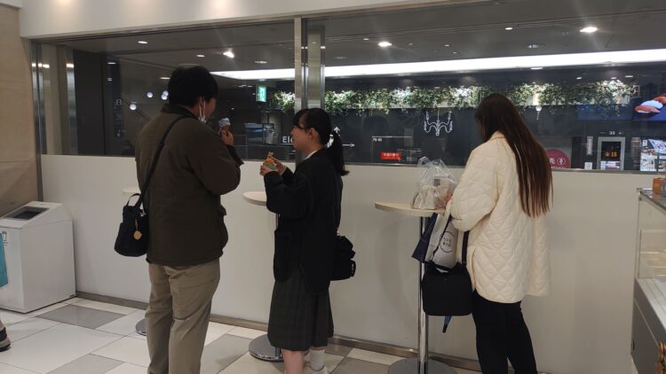 大丸梅田店、スイーツゾーン