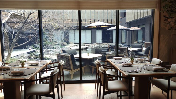 カペラ京都、シンガポール