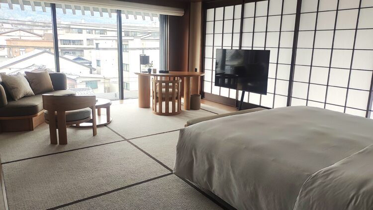 カペラ京都、シンガポール