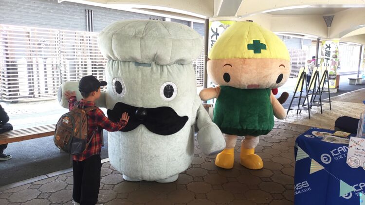 天王寺動物園、インフォメーションボード、J:COM