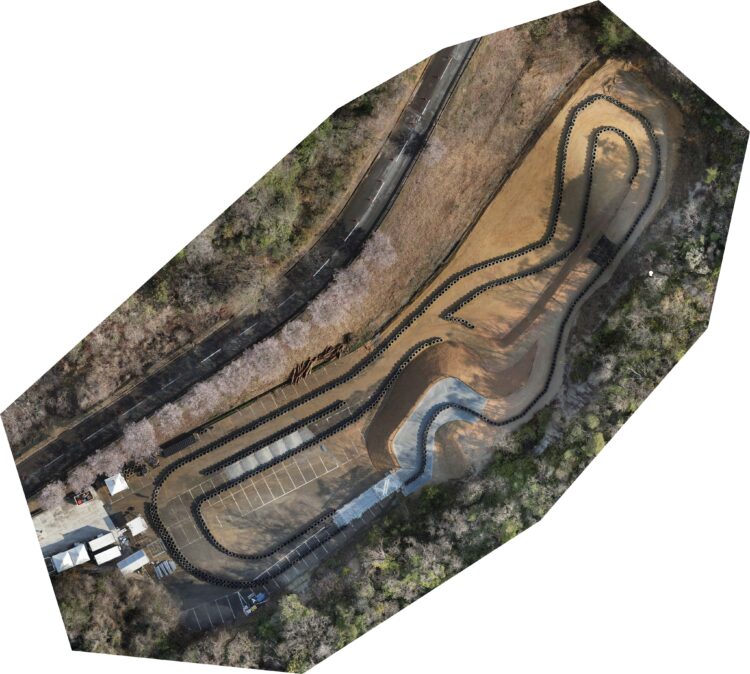 ネスタリゾート神戸、ライジング・バギー