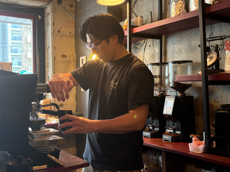 大阪　西区　九条　borrys baby coffee ボリィズ　ラテアート　ラテ　コーヒー　珈琲
