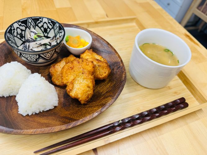 未来ラボえん　ランチ　ごはん　カフェ　遊び場