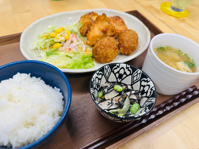 未来ラボえん　ごはん　ランチ　カフェ　遊び場