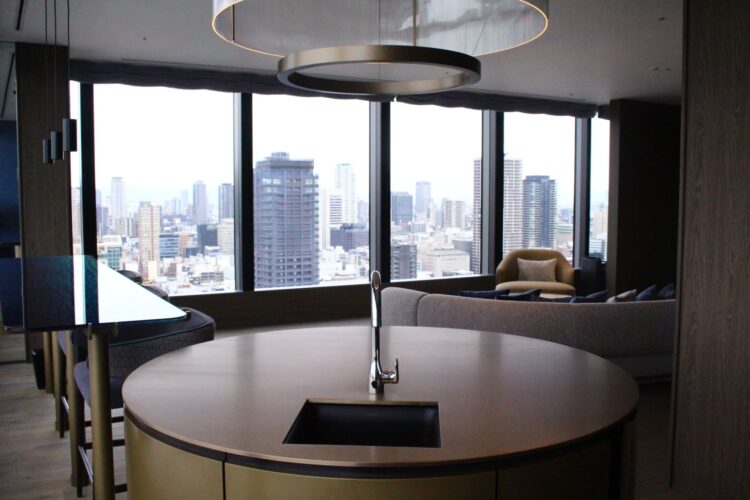 クオーツ心斎橋