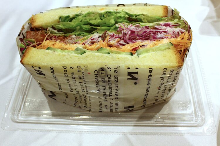 クオーツ心斎橋、ビオラル